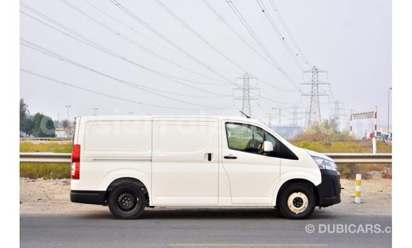 Buy Import Toyota Hiace White Car in Import - Dubai in Kailahun Buy Import Toyota Hiace White Car in Import - Dubai in Kailahun