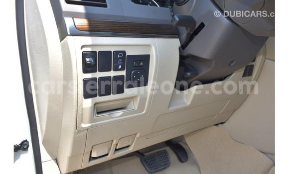 Buy Import Toyota Land Cruiser White Car in Import - Dubai in Kailahun Buy Import Toyota Land Cruiser White Car in Import - Dubai in Kailahun