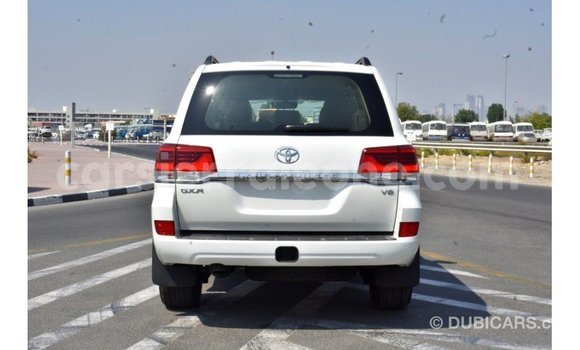 Buy Import Toyota Land Cruiser White Car in Import - Dubai in Kailahun Buy Import Toyota Land Cruiser White Car in Import - Dubai in Kailahun