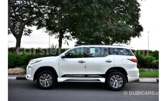 Buy Import Toyota Fortuner White Car in Import - Dubai in Kailahun Buy Import Toyota Fortuner White Car in Import - Dubai in Kailahun