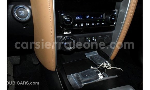 Buy Import Toyota Fortuner White Car in Import - Dubai in Kailahun Buy Import Toyota Fortuner White Car in Import - Dubai in Kailahun