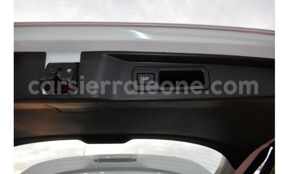 Buy Import Toyota Fortuner White Car in Import - Dubai in Kailahun Buy Import Toyota Fortuner White Car in Import - Dubai in Kailahun