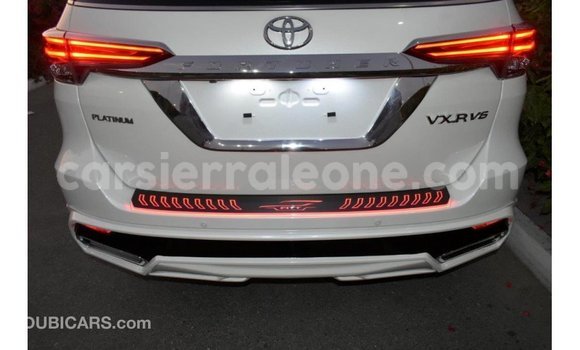 Buy Import Toyota Fortuner White Car in Import - Dubai in Kailahun Buy Import Toyota Fortuner White Car in Import - Dubai in Kailahun