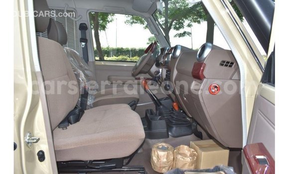 Buy Import Toyota Land Cruiser Beige Car in Import - Dubai in Kailahun Buy Import Toyota Land Cruiser Beige Car in Import - Dubai in Kailahun