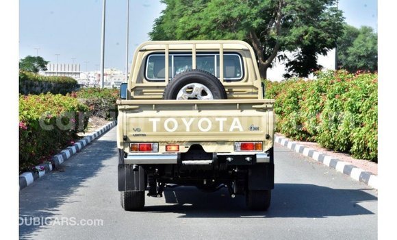Buy Import Toyota Land Cruiser Beige Car in Import - Dubai in Kailahun Buy Import Toyota Land Cruiser Beige Car in Import - Dubai in Kailahun