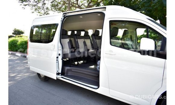 Buy Import Toyota Hiace White Car in Import - Dubai in Kailahun Buy Import Toyota Hiace White Car in Import - Dubai in Kailahun