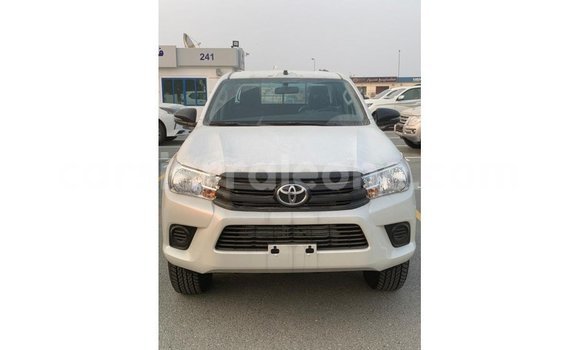 Buy Import Toyota Hilux White Car in Import - Dubai in Kailahun Buy Import Toyota Hilux White Car in Import - Dubai in Kailahun