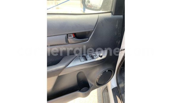 Buy Import Toyota Hilux White Car in Import - Dubai in Kailahun Buy Import Toyota Hilux White Car in Import - Dubai in Kailahun