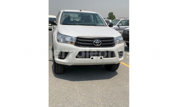 Buy Import Toyota Hilux White Car in Import - Dubai in Kailahun Buy Import Toyota Hilux White Car in Import - Dubai in Kailahun