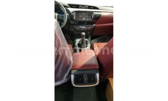 Buy Import Toyota Hilux Blue Car in Import - Dubai in Kailahun Buy Import Toyota Hilux Blue Car in Import - Dubai in Kailahun