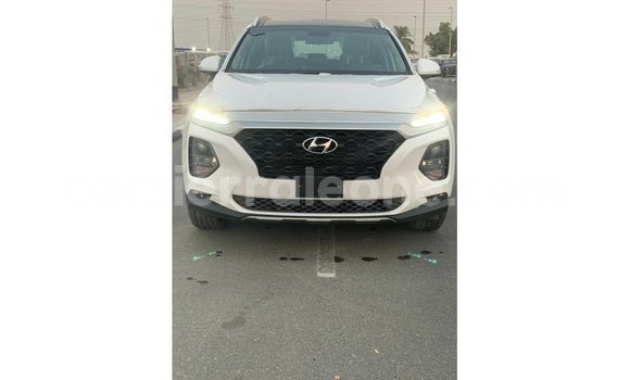 Buy Import Hyundai Santa Fe White Car in Import - Dubai in Kailahun Buy Import Hyundai Santa Fe White Car in Import - Dubai in Kailahun