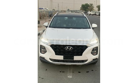 Buy Import Hyundai Santa Fe White Car in Import - Dubai in Kailahun Buy Import Hyundai Santa Fe White Car in Import - Dubai in Kailahun