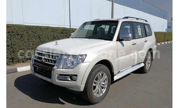 Buy Import Mitsubishi Pajero White Car in Import - Dubai in Kailahun Buy Import Mitsubishi Pajero White Car in Import - Dubai in Kailahun