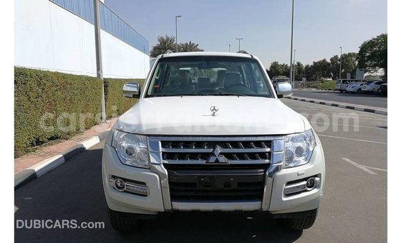 Buy Import Mitsubishi Pajero White Car in Import - Dubai in Kailahun Buy Import Mitsubishi Pajero White Car in Import - Dubai in Kailahun