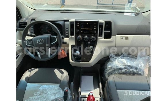 Buy Import Toyota Hiace White Car in Import - Dubai in Kailahun Buy Import Toyota Hiace White Car in Import - Dubai in Kailahun