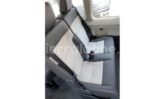 Buy Import Toyota Hiace White Car in Import - Dubai in Kailahun Buy Import Toyota Hiace White Car in Import - Dubai in Kailahun