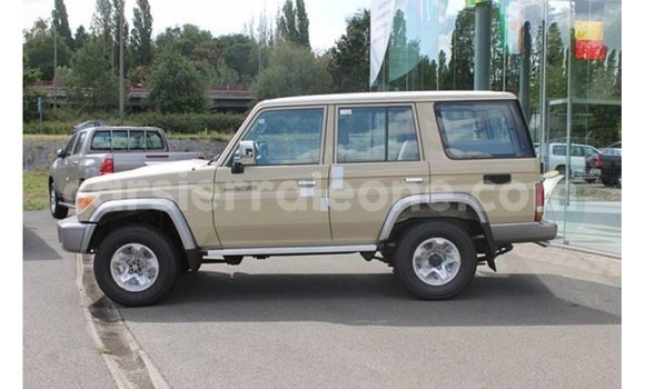 Buy Import Toyota Land Cruiser Beige Car in Import - Dubai in Kailahun Buy Import Toyota Land Cruiser Beige Car in Import - Dubai in Kailahun
