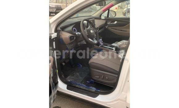 Buy Import Hyundai Santa Fe White Car in Import - Dubai in Kailahun Buy Import Hyundai Santa Fe White Car in Import - Dubai in Kailahun