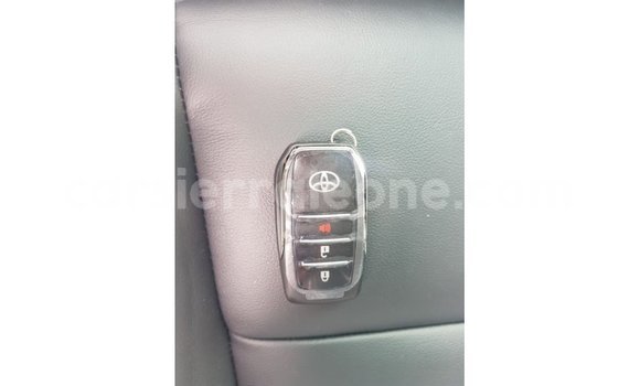 Buy Import Toyota Hilux Brown Car in Import - Dubai in Kailahun Buy Import Toyota Hilux Brown Car in Import - Dubai in Kailahun