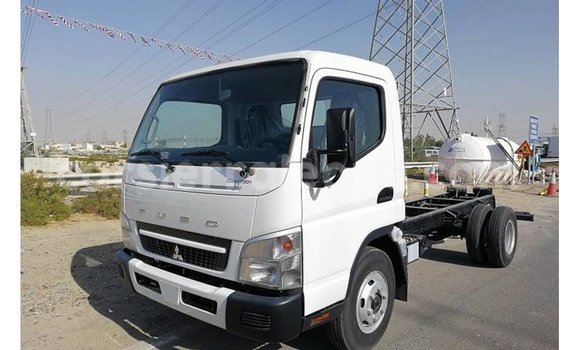 Buy Import Mitsubishi Carisma White Car in Import - Dubai in Kailahun Buy Import Mitsubishi Carisma White Car in Import - Dubai in Kailahun
