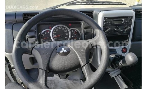 Buy Import Mitsubishi Carisma White Car in Import - Dubai in Kailahun Buy Import Mitsubishi Carisma White Car in Import - Dubai in Kailahun