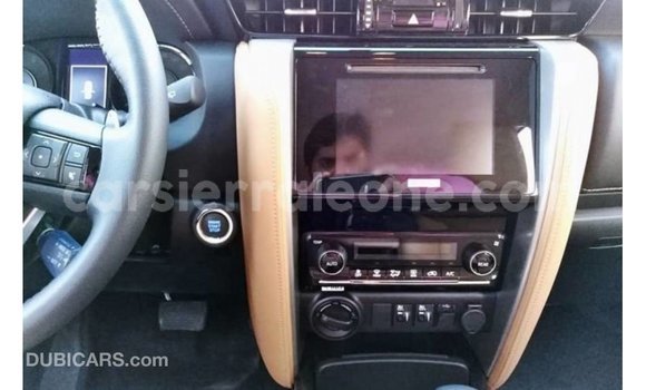 Buy Import Toyota Fortuner White Car in Import - Dubai in Kailahun Buy Import Toyota Fortuner White Car in Import - Dubai in Kailahun