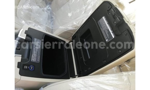 Buy Import Toyota Land Cruiser White Car in Import - Dubai in Kailahun Buy Import Toyota Land Cruiser White Car in Import - Dubai in Kailahun