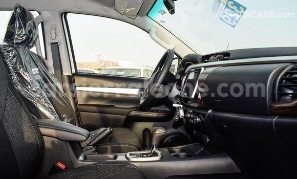 Buy Import Toyota Hilux White Car in Import - Dubai in Kailahun Buy Import Toyota Hilux White Car in Import - Dubai in Kailahun