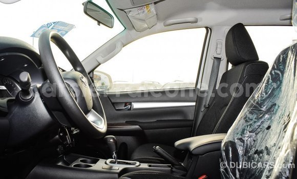 Buy Import Toyota Hilux White Car in Import - Dubai in Kailahun Buy Import Toyota Hilux White Car in Import - Dubai in Kailahun