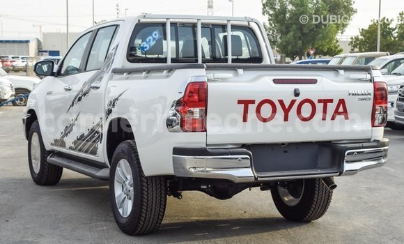 Buy Import Toyota Hilux White Car in Import - Dubai in Kailahun Buy Import Toyota Hilux White Car in Import - Dubai in Kailahun