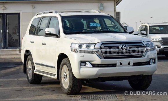 Buy Import Toyota Land Cruiser White Car in Import - Dubai in Kailahun Buy Import Toyota Land Cruiser White Car in Import - Dubai in Kailahun