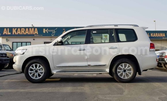 Buy Import Toyota Land Cruiser White Car in Import - Dubai in Kailahun Buy Import Toyota Land Cruiser White Car in Import - Dubai in Kailahun
