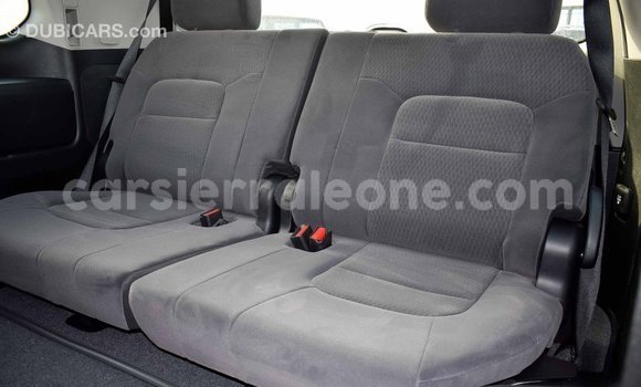 Buy Import Toyota Land Cruiser White Car in Import - Dubai in Kailahun Buy Import Toyota Land Cruiser White Car in Import - Dubai in Kailahun