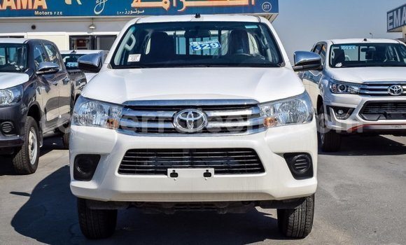 Buy Import Toyota Hilux White Car in Import - Dubai in Kailahun Buy Import Toyota Hilux White Car in Import - Dubai in Kailahun