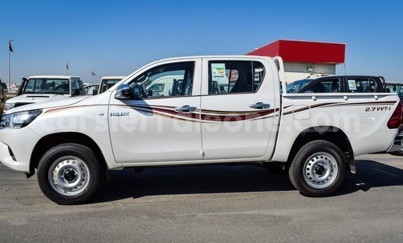 Buy Import Toyota Hilux White Car in Import - Dubai in Kailahun Buy Import Toyota Hilux White Car in Import - Dubai in Kailahun