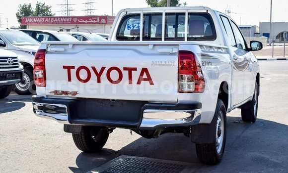 Buy Import Toyota Hilux White Car in Import - Dubai in Kailahun Buy Import Toyota Hilux White Car in Import - Dubai in Kailahun