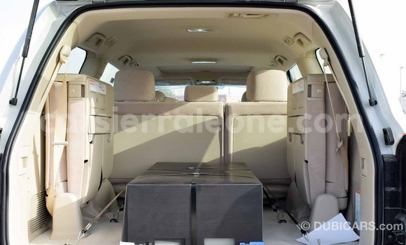 Buy Import Toyota Land Cruiser White Car in Import - Dubai in Kailahun Buy Import Toyota Land Cruiser White Car in Import - Dubai in Kailahun