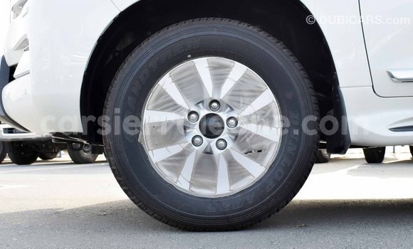 Buy Import Toyota Land Cruiser White Car in Import - Dubai in Kailahun Buy Import Toyota Land Cruiser White Car in Import - Dubai in Kailahun