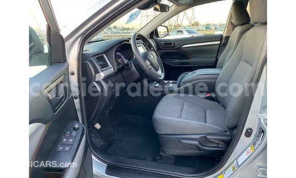 Buy Import Toyota Highlander Other Car in Import - Dubai in Kailahun Buy Import Toyota Highlander Other Car in Import - Dubai in Kailahun