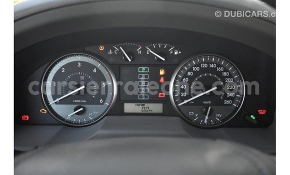 Buy Import Toyota Land Cruiser White Car in Import - Dubai in Kailahun Buy Import Toyota Land Cruiser White Car in Import - Dubai in Kailahun
