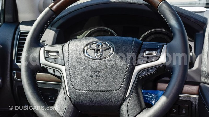 Big with watermark toyota land cruiser kailahun import dubai 5246