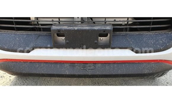 Buy Import Toyota Hilux White Car in Import - Dubai in Kailahun Buy Import Toyota Hilux White Car in Import - Dubai in Kailahun