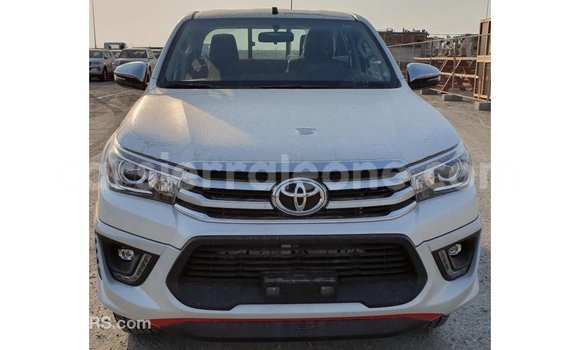 Buy Import Toyota Hilux White Car in Import - Dubai in Kailahun Buy Import Toyota Hilux White Car in Import - Dubai in Kailahun