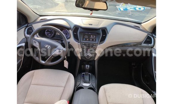 Buy Import Hyundai Santa Fe White Car in Import - Dubai in Kailahun Buy Import Hyundai Santa Fe White Car in Import - Dubai in Kailahun
