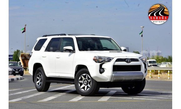 Buy Import Toyota 4Runner White Car in Import - Dubai in Kailahun Buy Import Toyota 4Runner White Car in Import - Dubai in Kailahun