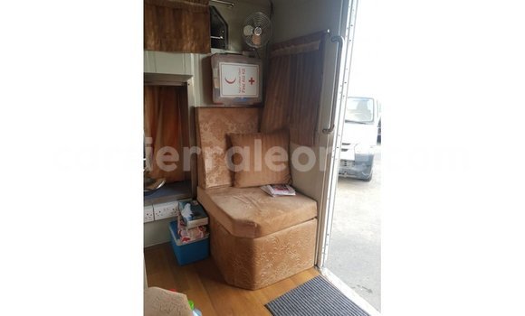 Buy Import Kia Carens White Car in Import - Dubai in Kailahun Buy Import Kia Carens White Car in Import - Dubai in Kailahun