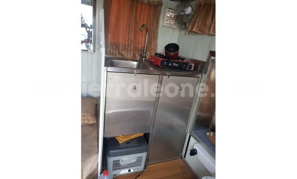 Buy Import Kia Carens White Car in Import - Dubai in Kailahun Buy Import Kia Carens White Car in Import - Dubai in Kailahun