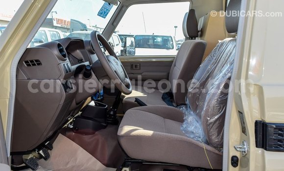 Buy Import Toyota Land Cruiser Beige Car in Import - Dubai in Kailahun Buy Import Toyota Land Cruiser Beige Car in Import - Dubai in Kailahun