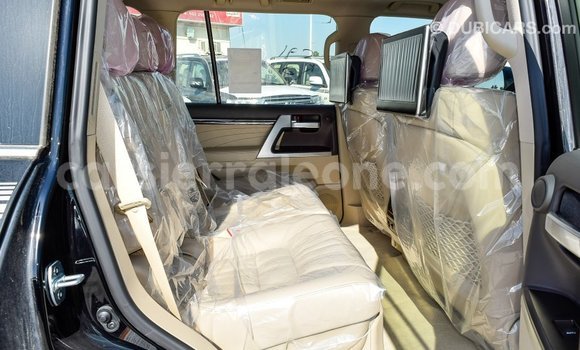 Buy Import Toyota Land Cruiser Black Car in Import - Dubai in Kailahun Buy Import Toyota Land Cruiser Black Car in Import - Dubai in Kailahun