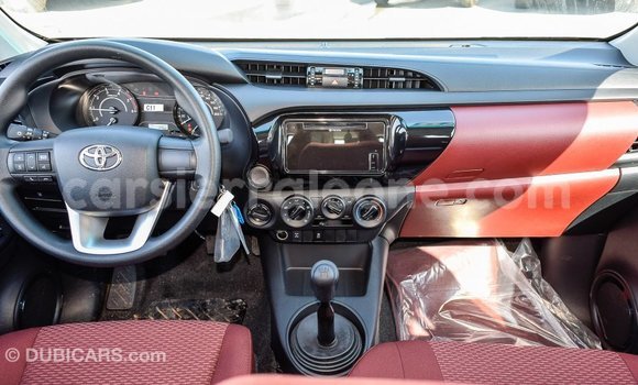Buy Import Toyota Hilux White Car in Import - Dubai in Kailahun Buy Import Toyota Hilux White Car in Import - Dubai in Kailahun